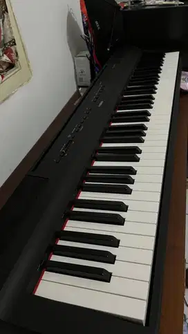 Digital Piano Yamaha P121B