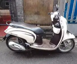 Scoopy FI 2013 Komplit B DKI Barat