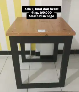 Meja kafe cafe resto warung