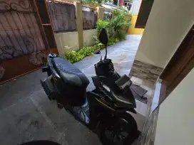 Vario 125 CBS ISS 2023 Hitam