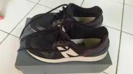 NB size 44 mens hommes