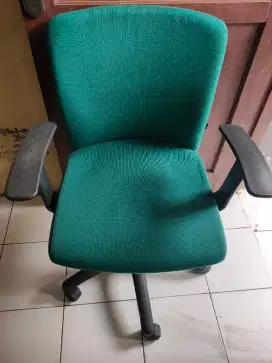 Kursi Kantor Vinoti