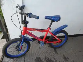 Sepeda Anak Element Spiderman D16