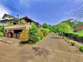 JUAL RUMAH MEWAH STRATEGIS