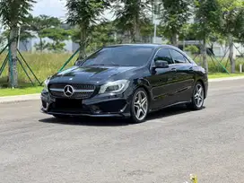 MERCEDES BENZ CLA200 2015 MERCY 2014 CLA 200 MINT CONDITION !