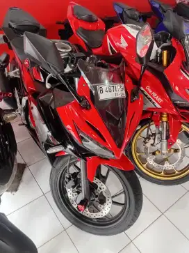 CBR 150 CC MERAH HITAM TH 2018, BERGARANSI