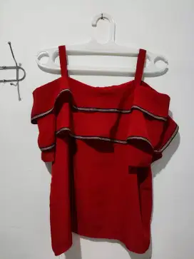 [Preloved] Baju Atasan Sabrina Merah