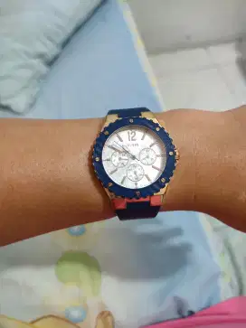 Jam Tangan Original GUESS ( Nego )