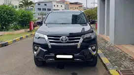 toyota fortuner vrz 4x4 diesel matic 2019 hitam