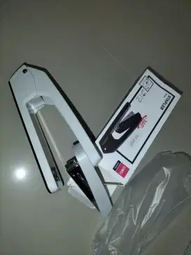 Stapler yg bisa diputar 360'