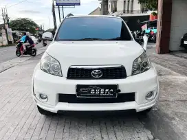 Dp 2jt. TOYOTA RUSH S 2013 MT / MANUAL