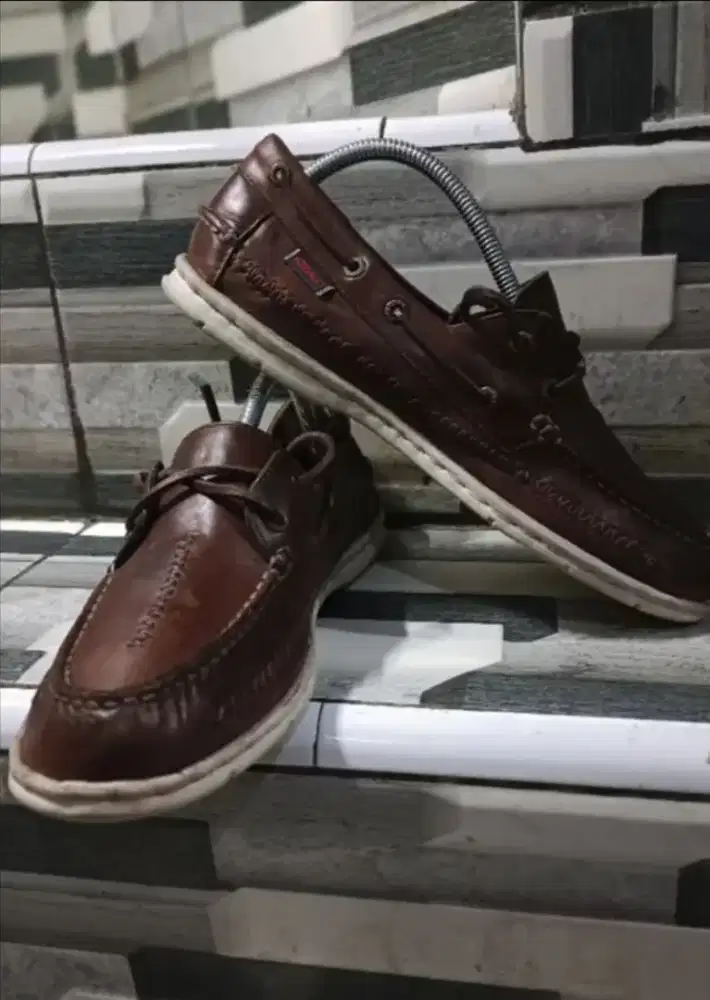 SEPATU CASUAL SEBAGO LEATHER SIZE 41/42