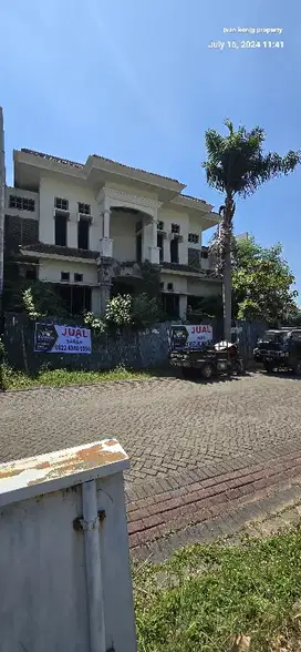 Pakuwon Indah Vila Bukit Regency