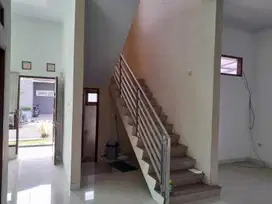 Rumah Minimalis Semi Furnish di Karisma Landmark Residence, Tasik