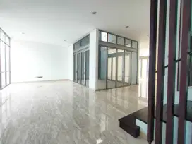 SEWA Rumah Golf Island PIK VIEW Laut + Golf uk 12X25 ada LIFT 450jt/th