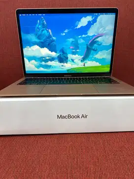 (1427) MacBook Air 13 inch 2020 i5 8/512GB