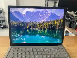 Laptop 2 Microsoft surface touchscreen