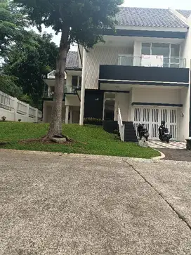 Dijual rumah hilltop Sentul city