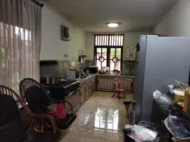 Dijual rumah mewah di gunyarsari