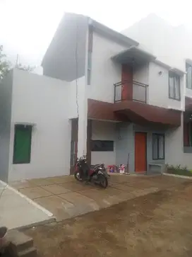 Rumah 2 lantai siap huni di Cilodong Depok.ede