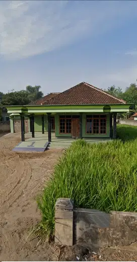 JUAL RUMAH ADEM DEKAT PONDOK GUS IQDAM SRENGAT BLITAR