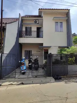 Rumah Murah 2 Lantai di Mampang - Pancoran Mas, Depok