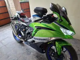 ZX25 R th 2021 ABS versi HUT RI Merah putih