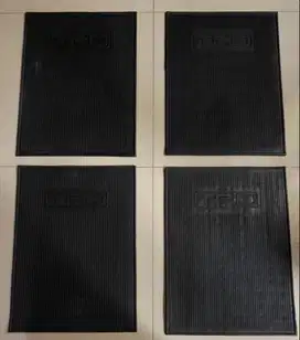 Karpet TRD lantai depan mobil