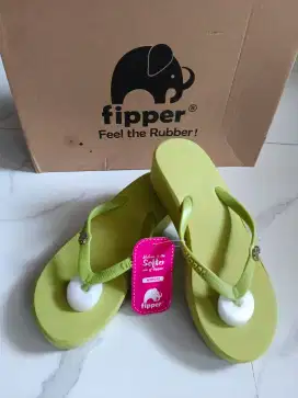 Sandal fipper wedges kondisi BARU 100% ORI
