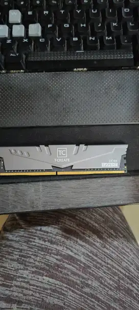 RAM 8GB 3600 Mhz t create 4 keping
