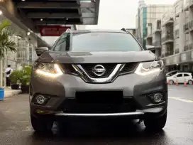 NISSAN XTRAIL 2.5 AT 2015