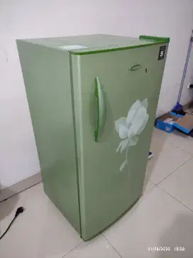 KULKAS POLYTRON 1 PINTU