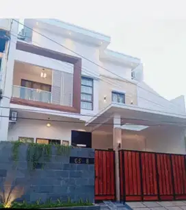 Di Jual Rumah  Mewah 2 Lantai posisi