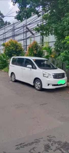 Toyota Nav1 2014 Bensin