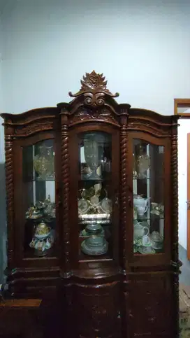 DIJUAL SANTAI LEMARI/ RAK PIRING GELAS DLL