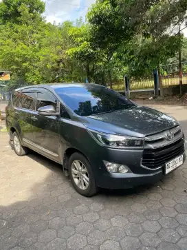 Innova V A/T Diesel 2018
