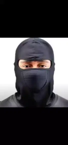 Masker ninja hitam