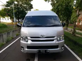 TOYOTA HIACE COMMUTER 2.5L M/T 2020 NIK 2020 16 SEATS NOPOL D BANDUNG