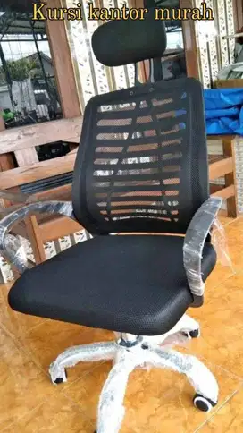 Kursi kantor ergonomis