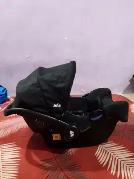 Car Seat Merk Joie (Bekas Rasa Baru)