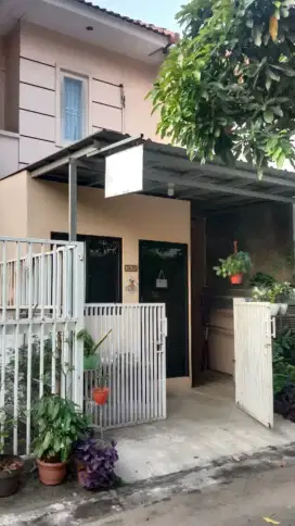Dijual rumah dan kios