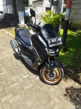 Nmax 2021 hitam