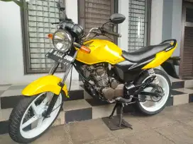 Mega Pro Primus 2008 Kuning asli