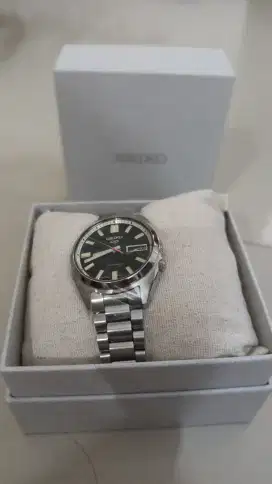Jam tangan pria