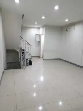 Dijual Ruko Di Mampang Prapatan Raya Uk 4,5x22m2 at Jakarta Selatan