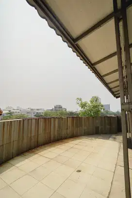 Gedung 5 Lantai di Gunung Sahari, di Bawah NJOP