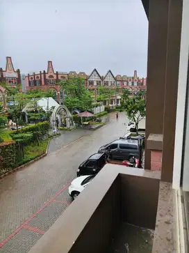 RUKO LA RIVIERA PIK 2 BRAND NEW 2 MUKA HADAP DANAU, BISA DIBUAT GANDEN