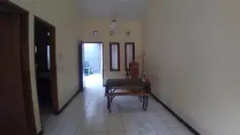 Dijual Rumah Taman Holis Indah Bersih, Bagus, Siap Pakai