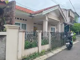 Graha raya tangerang rumah dijual