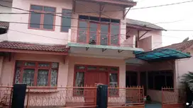 Disewakan Rumah Luas di Pondok Cabe
